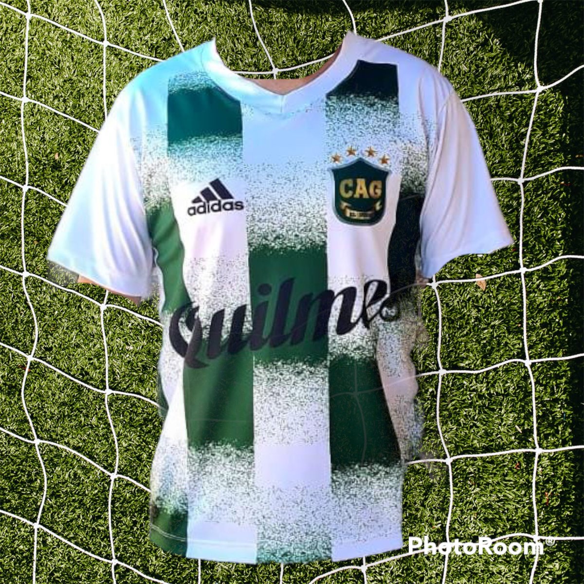 CGuacurari's tweet photo. Que opinan de la nueva casaca del @CGuacurari edición limitada. #follo4follo #camiseta https://t.co/EhcGpmjDPW