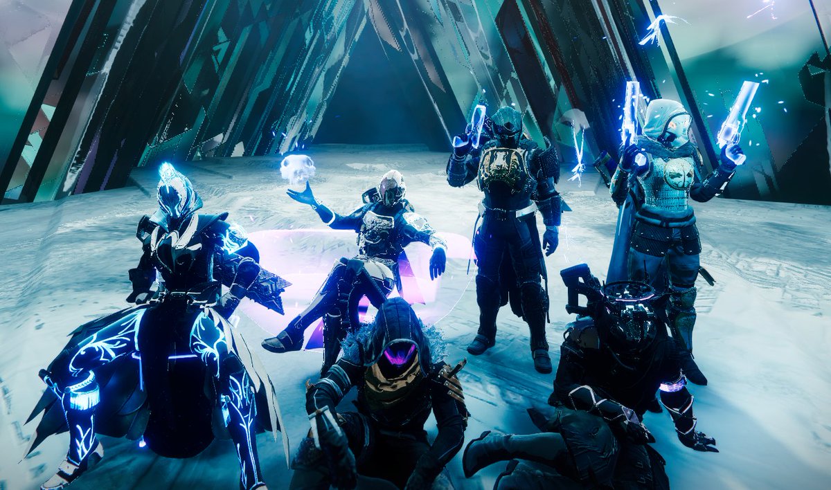 TheRealJetSheep's tweet image. Vault of Glass completed

@_d0lan @JoshuaGAnderson @BR_Killjoy @Josh_D97 +nathan