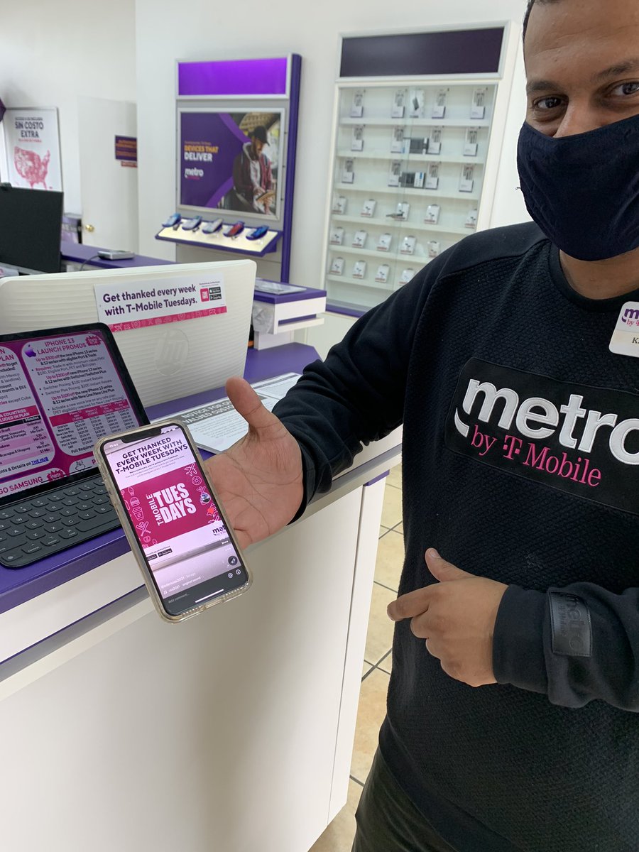 JocelynMbyT's tweet photo. KC @ World Wireless shared his tiktok with me during our Saturday #MetroEventChallenge @JamesLeeWC @kharen_g #WeAreNW https://t.co/VBJbmvqs2K