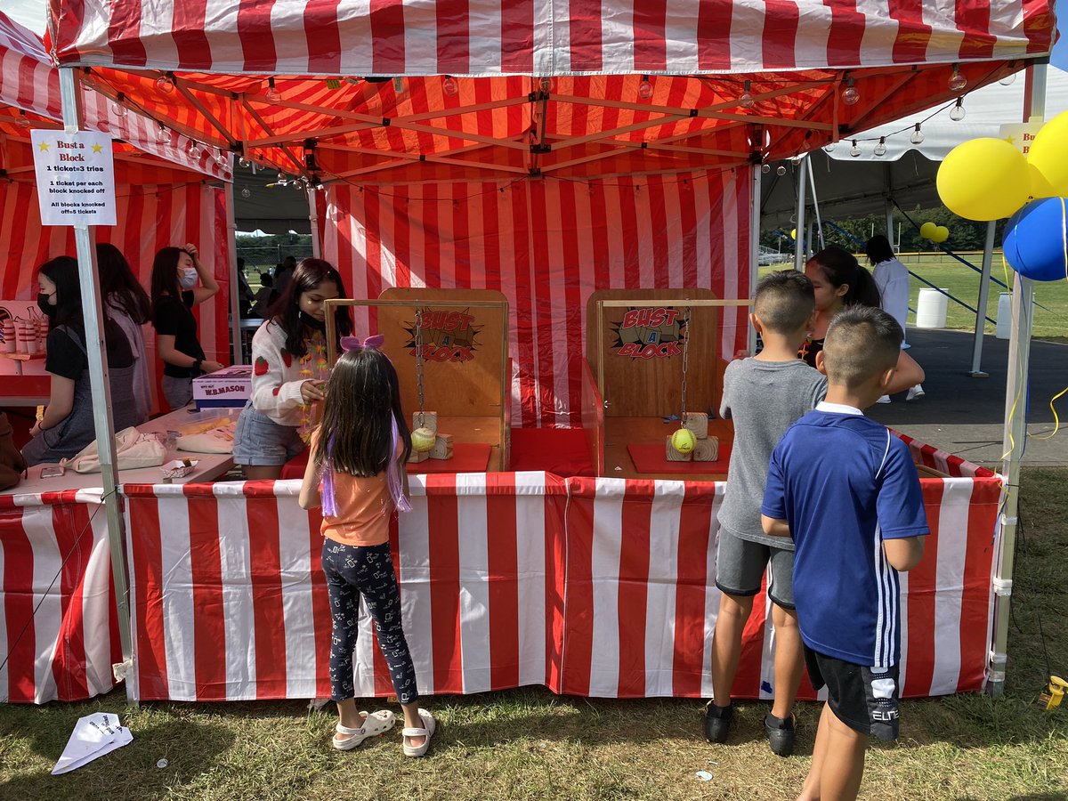 Homecoming fun! #carnivalgames