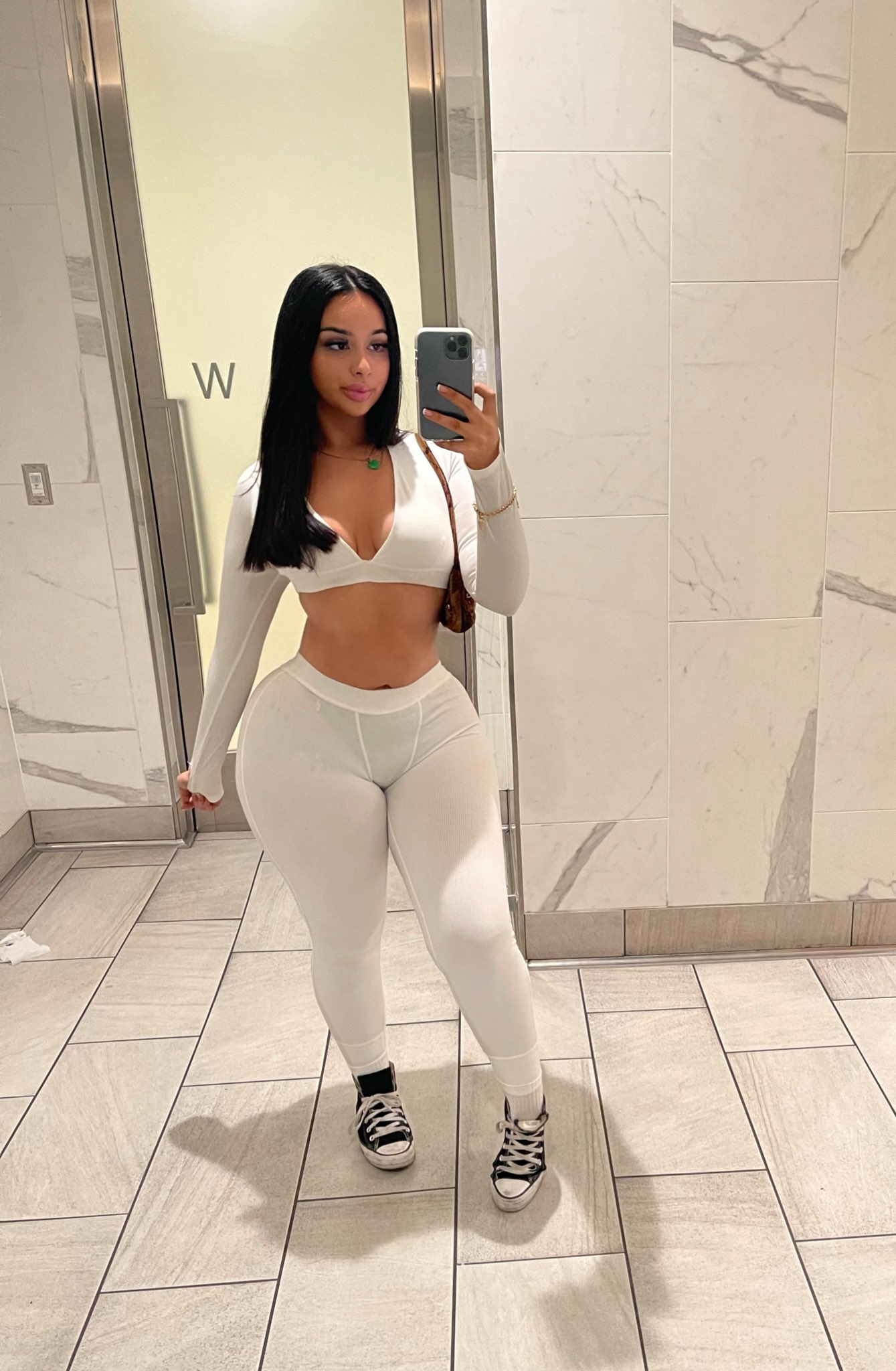 Amberny on Twitter: "😼 https://t.co/3qi4tb0WaY" / Twitter