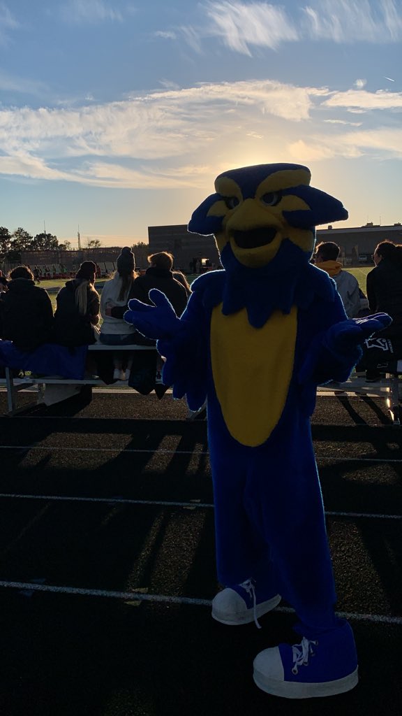 Happy soccer Saturday! ⚽️Good luck boys!