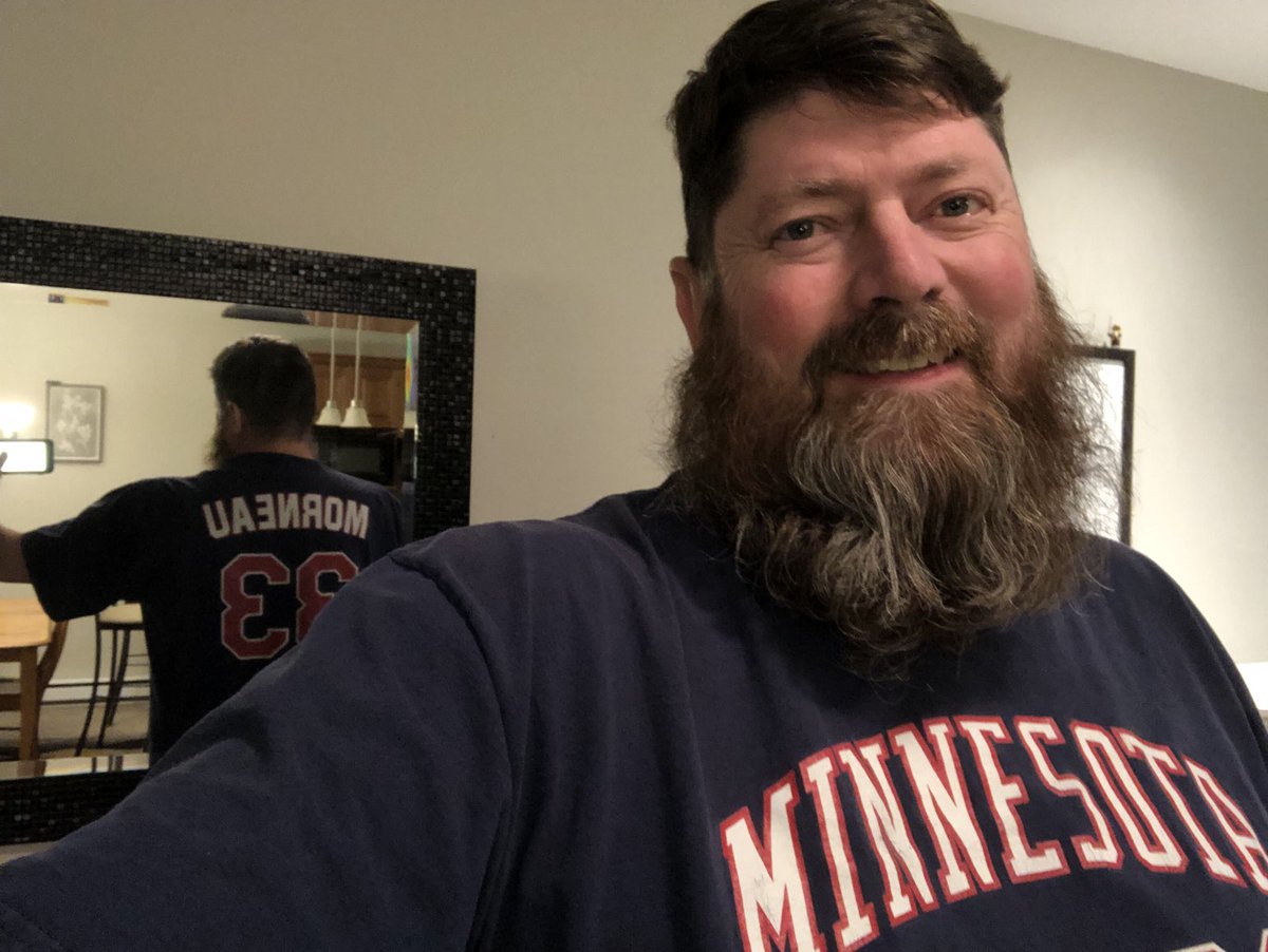 eturp41's tweet photo. @twins #mntwins ⁦@MLB⁩ ⁦@BlueJays⁩ @justinmorneau Big fan forever. Well deserved honour. That said, Jays need a win….⁦@BringerOfRain20⁩ https://t.co/tUl8gP84FI