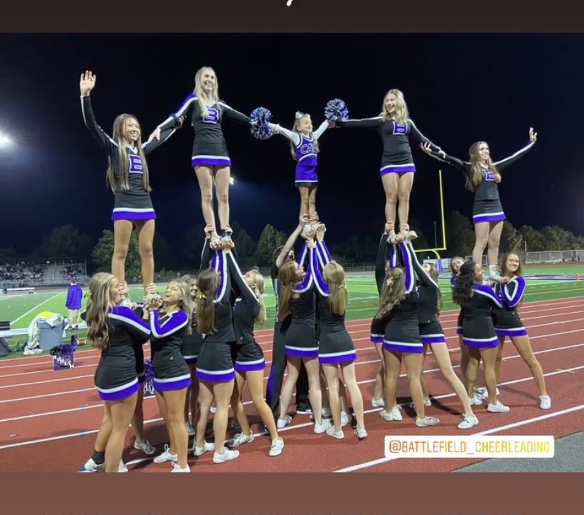 bfieldcheer's tweet photo. Go Bobcats 📣💜 https://t.co/mkwB1P41yE