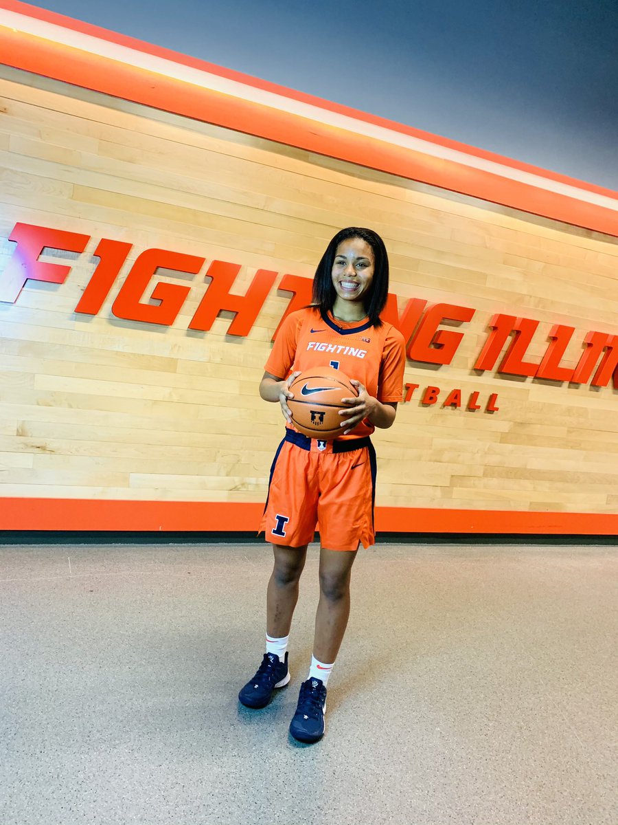 angie_baller32's tweet photo. After an outstanding unofficial visit I am so proud to say I have received a scholarship offer from the university of Illinois! Thank you @CoachFahey @corryne00 @hernandojr https://t.co/5yfcMSVKI0