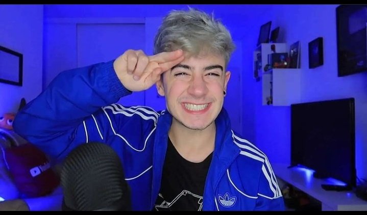 Anabrahamer1721's tweet photo. Hola soy Ana de España y me quiero integrar al fandom de 
mica suarez
angie velasco
brisa domínguez
bárbara martínez
Kevsho https://t.co/pBTD8Zo9IF
