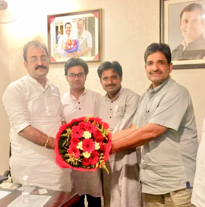 syed_tanwir's tweet photo. कांग्रेस पार्टी के राष्ट्रीय सचिव सह बिहार प्रभारी श्री @virenderrathor जी को जन्मदिन की हार्दिक बधाई एवं शुभकामनाएं।मैं आपके अच्छे स्वास्थ्य और उज्जवल भविष्य की कामना करता हूं। 
@INCBihar @INCIndia @IYC https://t.co/ptrVUYgclB