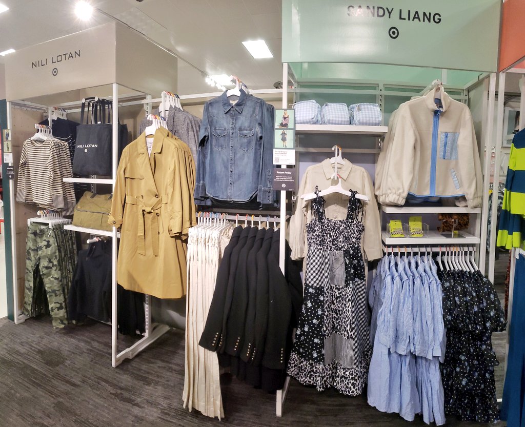 VM_Tre's tweet image. #Target #VMLStyle #T1051 Gandy #D354 🎯 Fall Fashion LTO(Limited Time Offer)📢....I'm so excited to see these designers partner with 🎯 &amp;amp; Offer a different style trend for everyone.
Classic✔,Cool✔,Trendy✔ &amp;amp; Feminine✔
