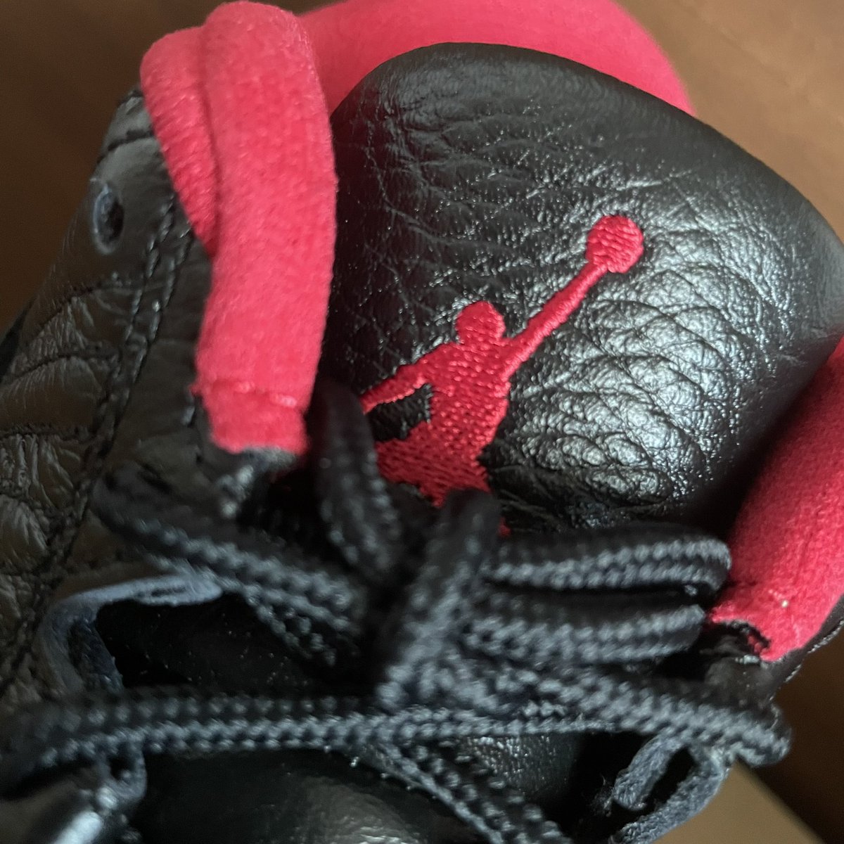 dubkicks00's tweet photo. 🏀#10/2021

AIR JORDAN 11 RETRO LOW IE
US_8.5  cm_26.5
BLACK/TRUE RED-MULTI-COLOR
919712 023

#BasketBallKicks #NiceKicks #MyCollection #KicksCollection #AirJordan #AJ #Jordan #Nike #NikeBasketBall #dubkicks00 https://t.co/AqIb8e52k7
