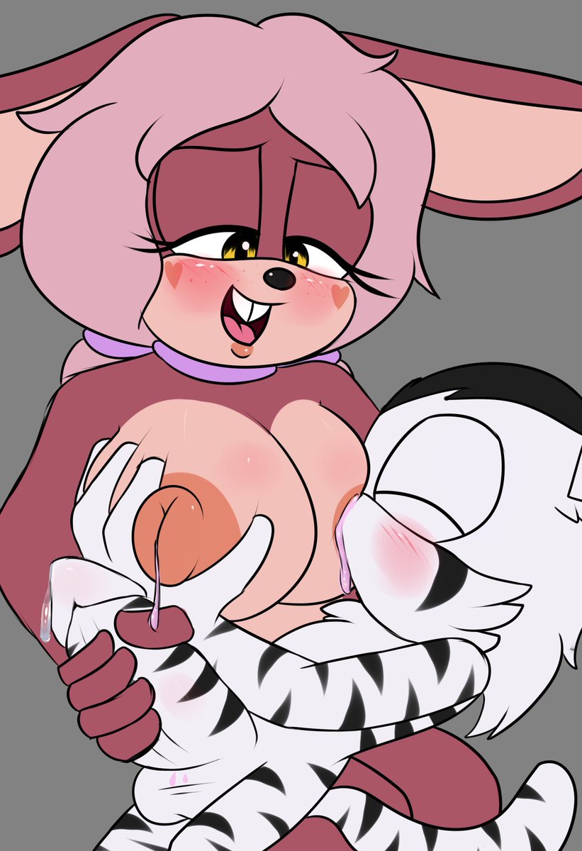 RetMollyBea's tweet photo. I wanted to do this challenge too xD Molly and her special milk only for special clients~ https://t.co/1o06cziSHd