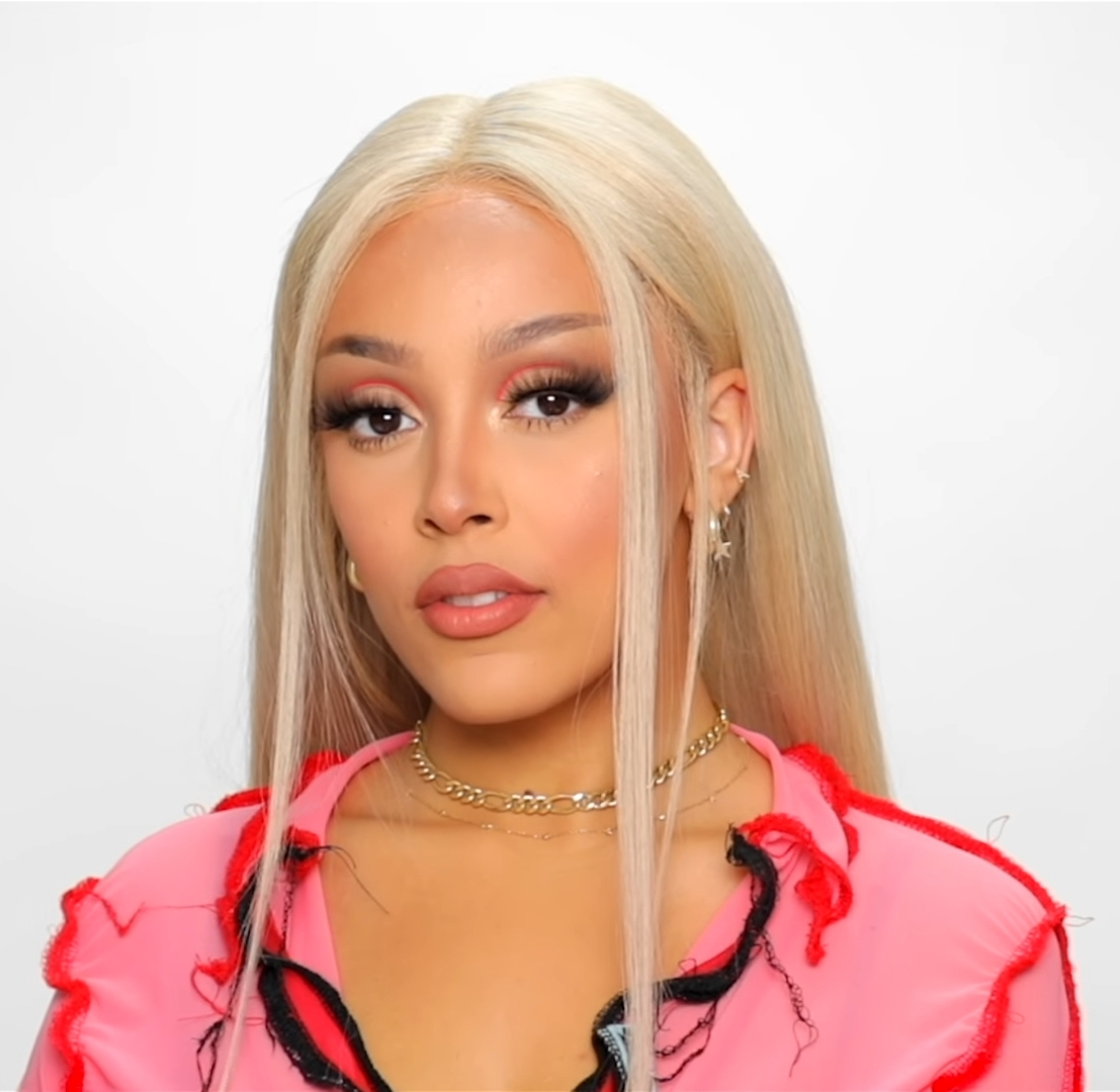 JamoMag's tweet photo. Doja Cat Launches First Makeup Line with BH Cosmetics And It's Out Of This World 🌎 💄
📷: fandom
#jamomag #dojacat #celebnews #makeupline #brand https://t.co/NbYKExO7pA