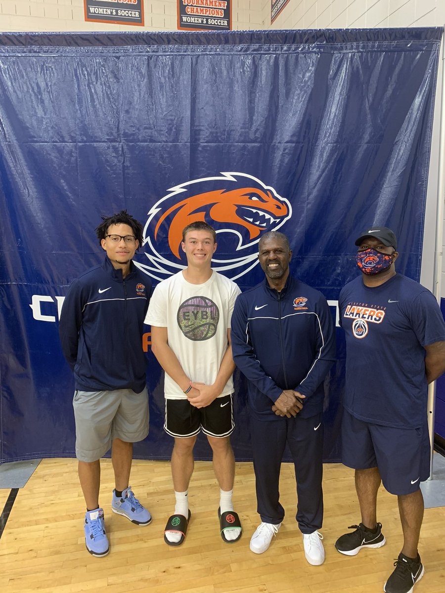 BWeinmunson's tweet photo. After a great unofficial visit and workout I am blessed to receive another offer from Clayton State University. Thanks to @vinceea7777 and @DaRoc55!!!! https://t.co/tWhYJTdaQH