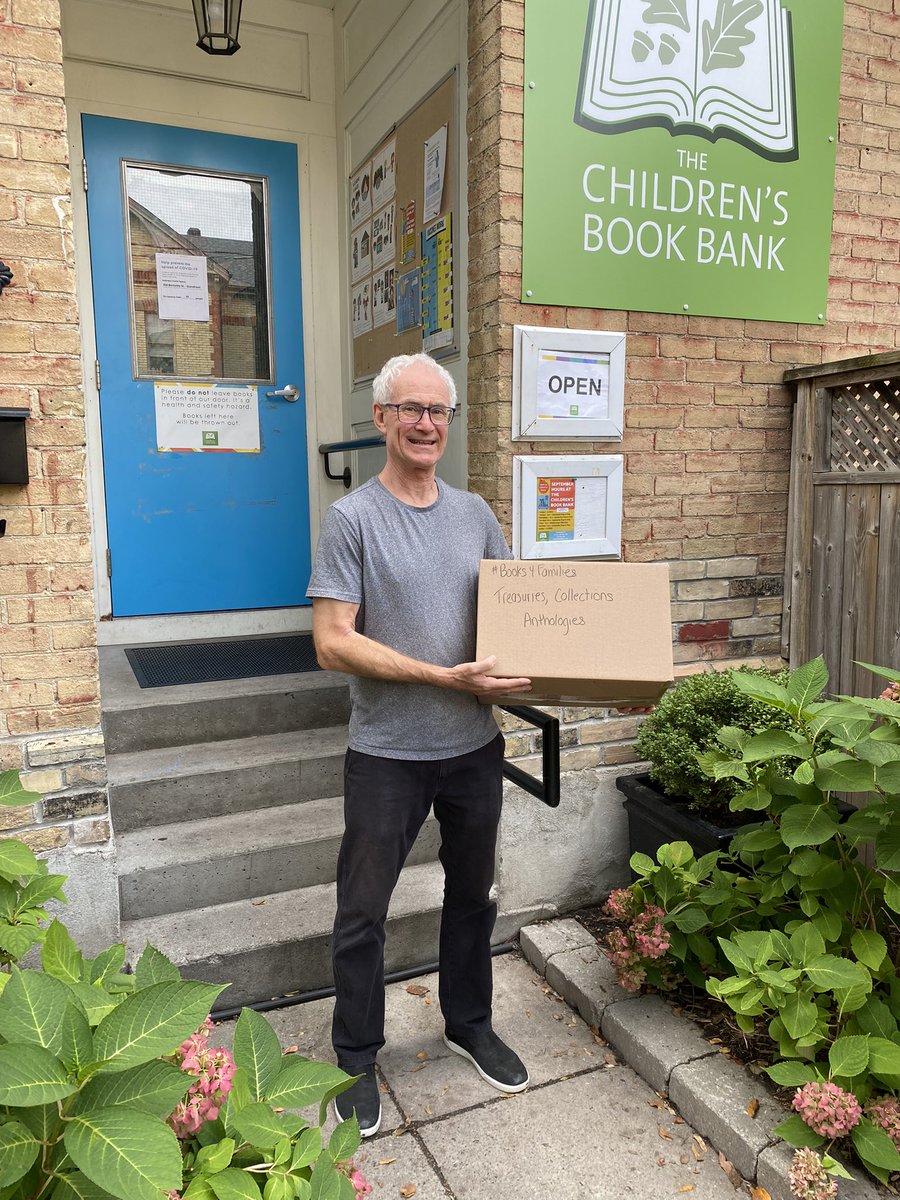 SedgwickLaura's tweet photo. Thanks to all the Leaside families who have  generously donated their gently used books #Books4Families. Today, I dropped off 17 boxes of books to the Children’s Book Bank. Dave, their outreach coordinator,  helped me unload the books! Thanks Dave!https://t.co/AonRllZird https://t.co/5KUFYXUbib