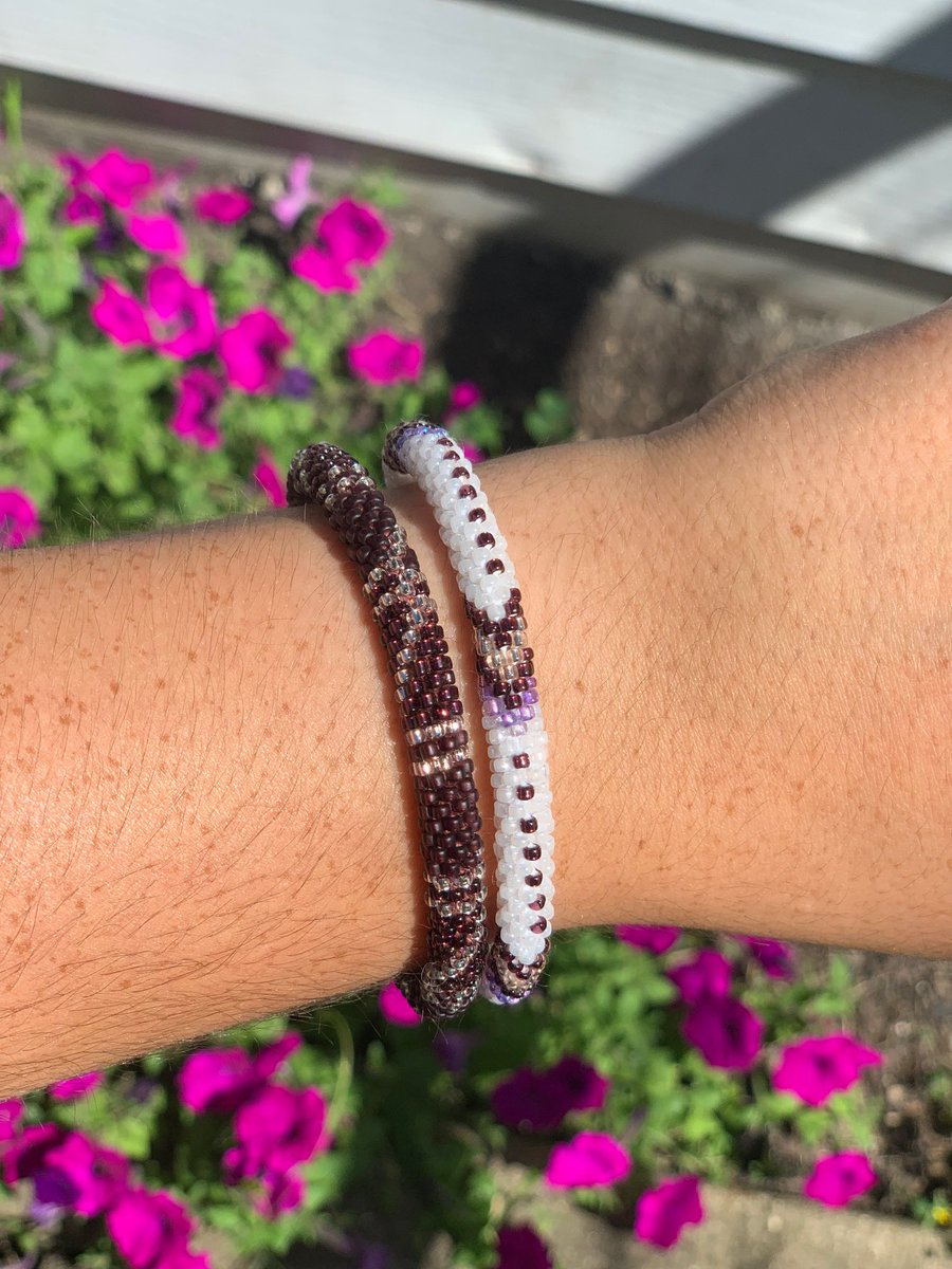 SashkaCo's tweet photo. Confidence is key 💜
https://t.co/k5qAIf56KW
#braceletstacks #beauty #stylish #bracelets #jewelry #fashion #accessory #vibes #shopping #onlineshop #gifts #madewithpositivevibes #handmade
#artisanmade #beadedjewelry #beadedbracelets #stackingbracelets #armstack
#Stylefashion https://t.co/QnWuphA8lf