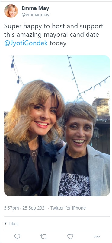 Here is a better shot of the unmasked selfie with Gondek from today's event that Emma May deleted for some strange reason. 

Must have been a mistake on her part when she deleted it

I am sure she appreciates my saving it but can't thank me because she accidentally blocked me.