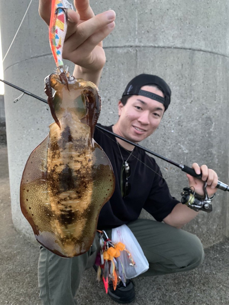 Blackbasssoul's tweet photo. 久々みちーとエギング釣行〜！
だいぶサイズ上がってきて
おもろいか🦑 https://t.co/JHrcDvoCEj
