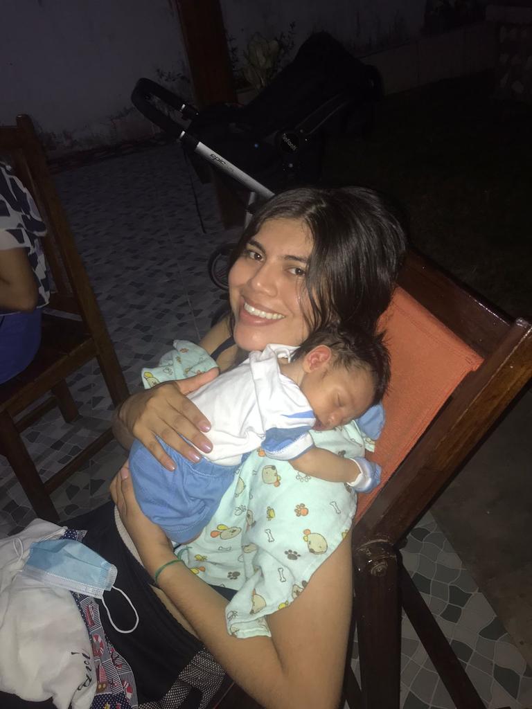 louisereisx's tweet photo. Eu não tô apaixonada por um bebê de 15 dias, neeee? Ainnnnn #Rhavi https://t.co/O6li1engRj