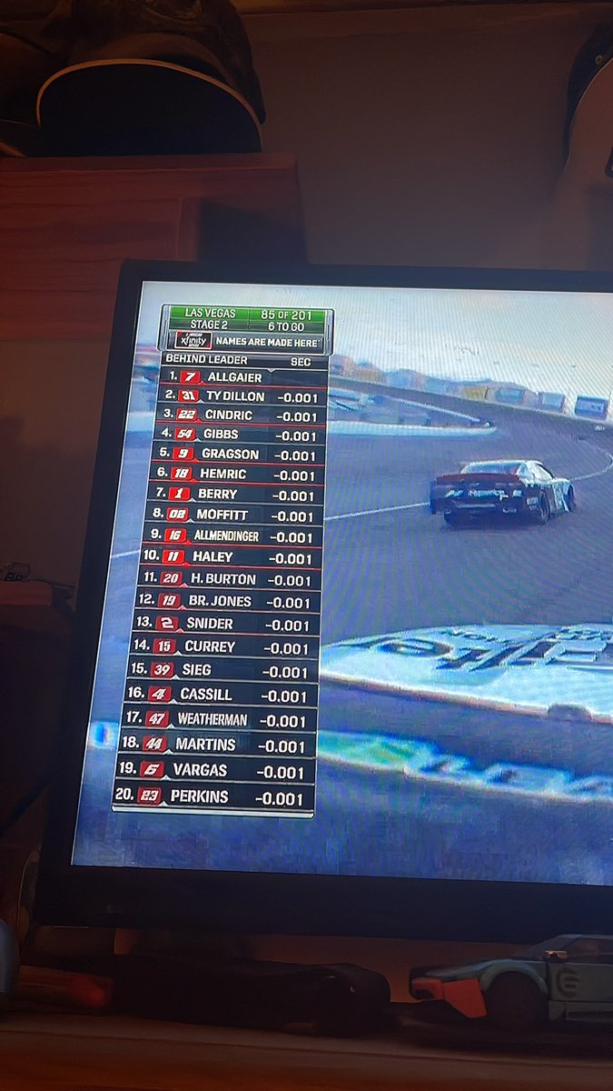 Now that’s some close racing!!!
#NASCAR #NASCARPlayoffs #XfinitySeries #Alsco302