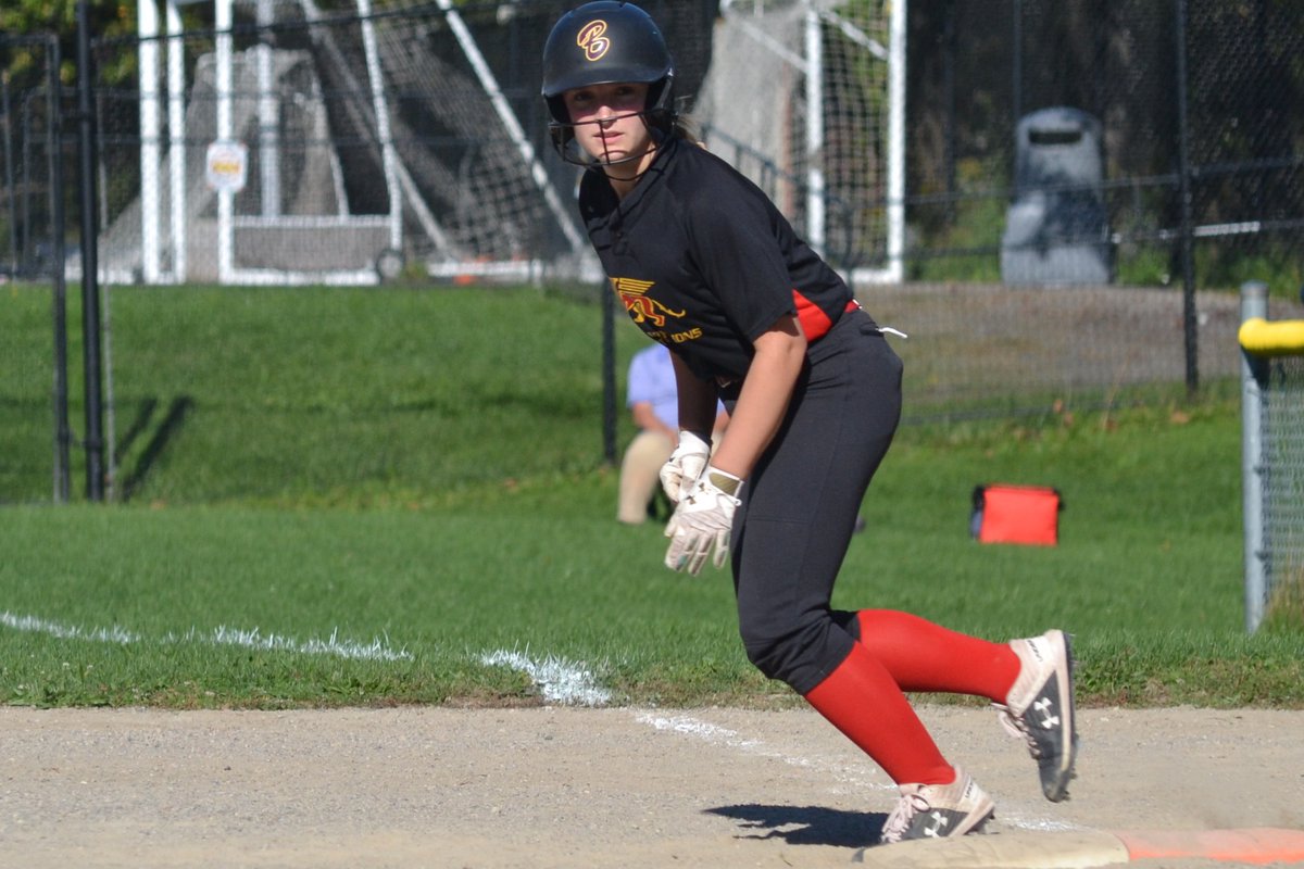GuelphFastpitch's tweet photo. The Gryphons took home their first win of the season today and are looking to continue their momentum tomorrow at 11am and 1pm against @brockwomenssoftball at Lancaster Park https://t.co/Hz1bN2XhmN