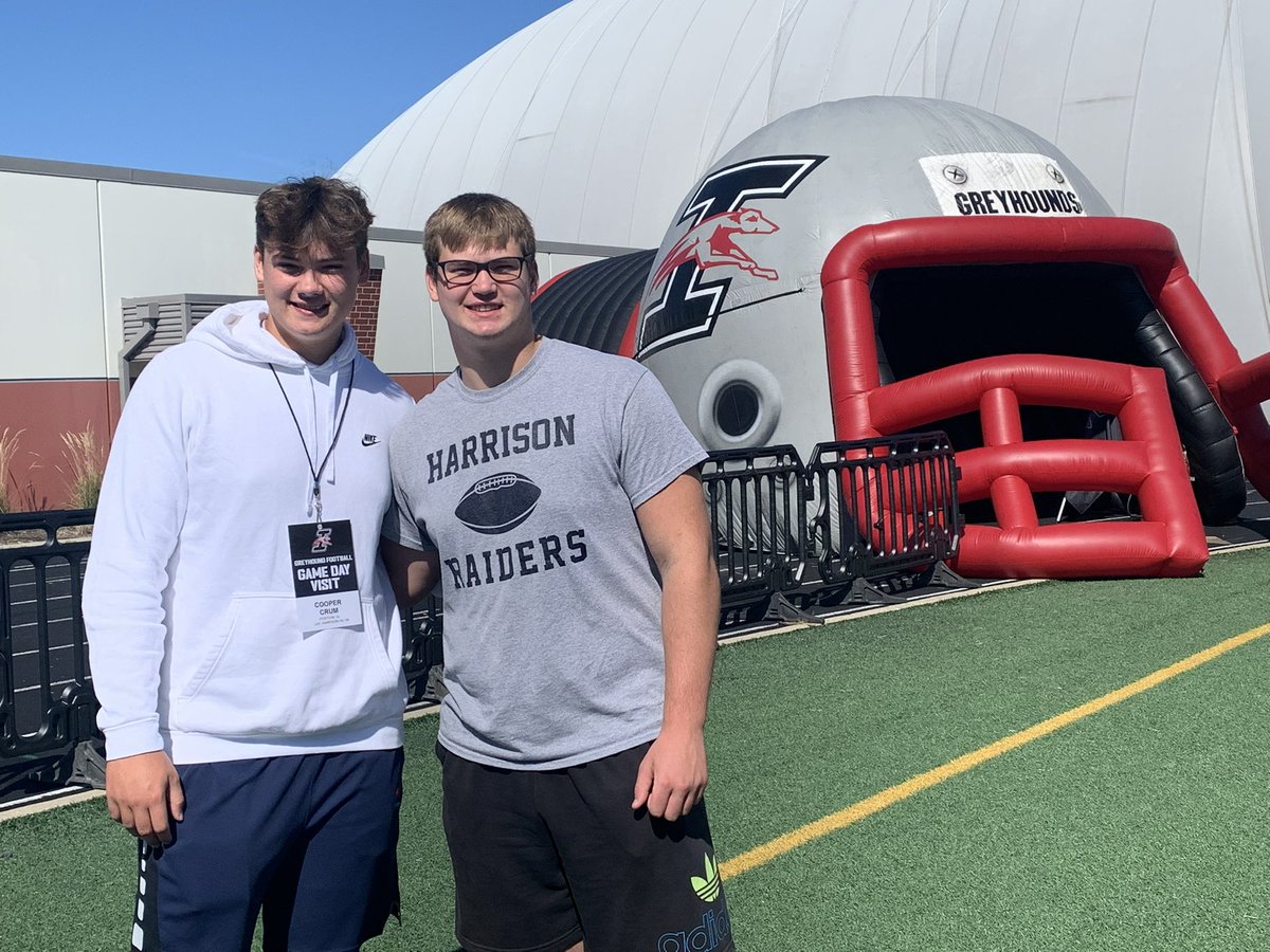 CooperCrum4's tweet photo. Had a great game day visit at @UIndyFB! Thank you coaches for the invite. I can’t wait to see what the future holds for me. @BrickerCrum https://t.co/b8BiJrl5KE