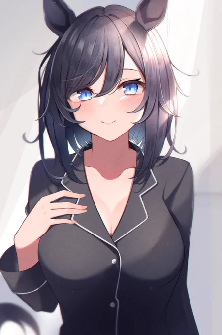 パジャマ姿で寝癖を見られて、ちょっと恥ずかしがりながらおはようございます///って言われたい……(早口)
#ウマ娘
#エイシンフラッシュ 