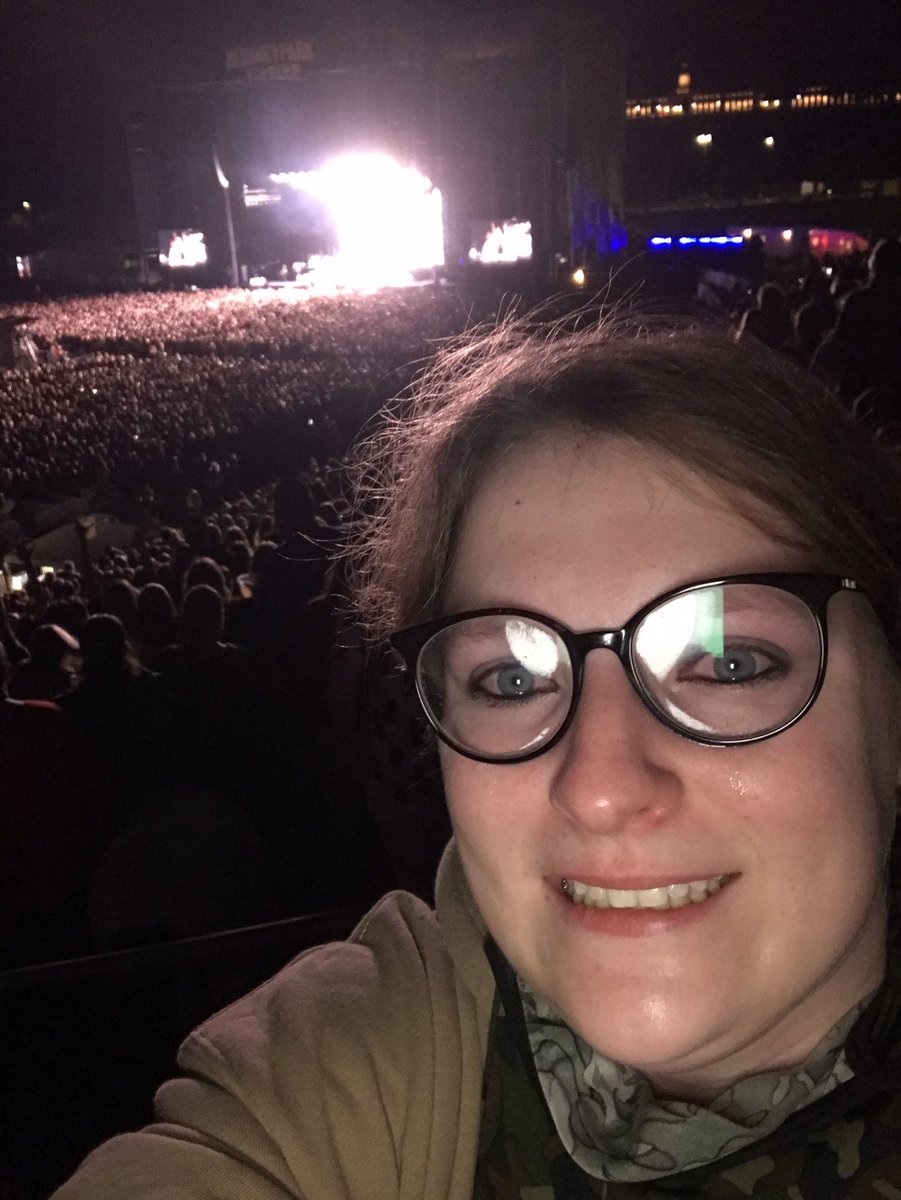scrappie93's tweet photo. Had a blast at the Jonas Brothers Concert! For being in the nose bleed seats we still had a blast! This was my first JB concert ever and my 12 year old self would have fainted! But I did cry! #KevinJonas #NickJonas #JoeJonas #JonasBrothers https://t.co/LQO6XgxJK6