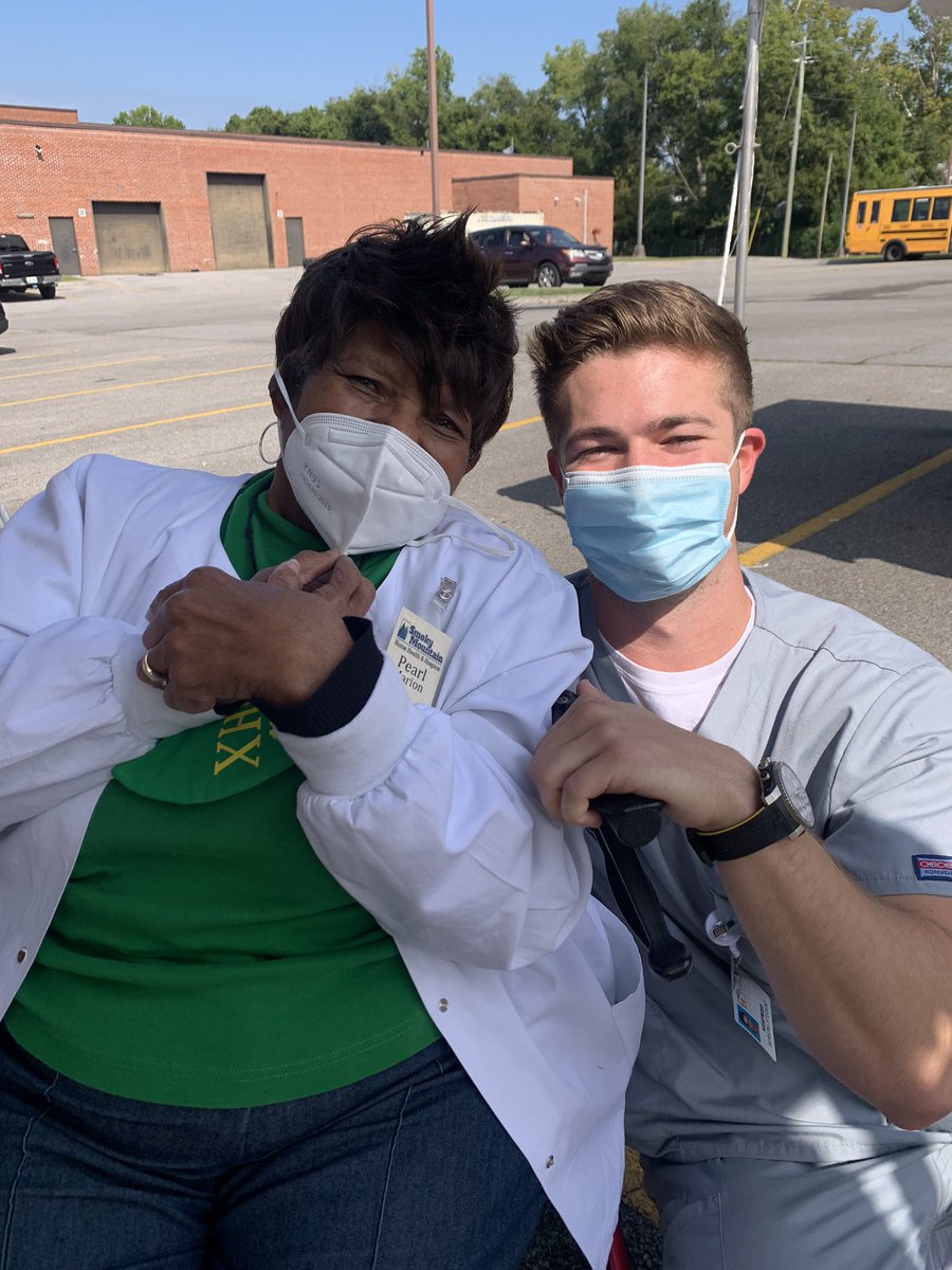 carrie_bailey's tweet photo. Absolutely love serving this community @AustinEastHS @utknursing #stillnogasstationchicken https://t.co/UzKRnjayY3