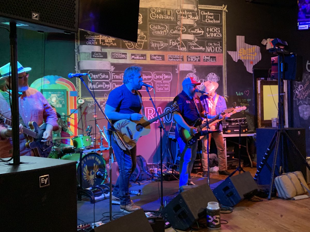 Enjoying Left Arm Tan at Old Town ⁦@BastropMusic⁩