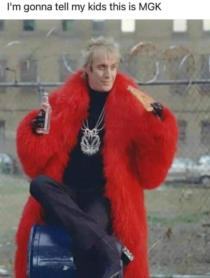 lilmsdeathstar's tweet photo. #welshicon #Slipknot #MGK

MGK who?? #CoreyTaylor absolute legend. There is no comparison.
#RhysIfans is Lush ❤️ https://t.co/IY4HkmxcOI