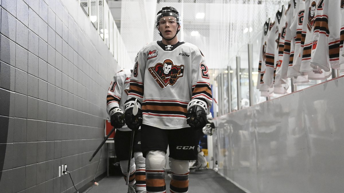 WHLHitmen's tweet photo. Period ✌️ is a go! https://t.co/ThYKpg9fGj