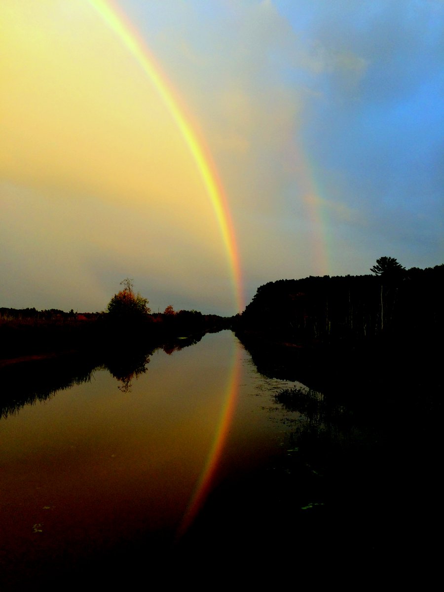 thorntontd's tweet photo. This evening's bike ride on the North Shore of Massachusetts brought to you by ye olde double rainbow. https://t.co/x2dt5SDPbL