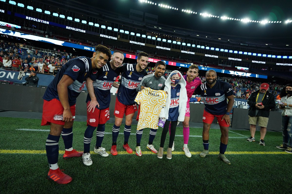 RevsFoundation's tweet photo. 💛 ⚽️ 💛 ⚽️ 💛
#MaliaStrong
#KickChildhoodCancer
#NERevs https://t.co/hohCYDNqom