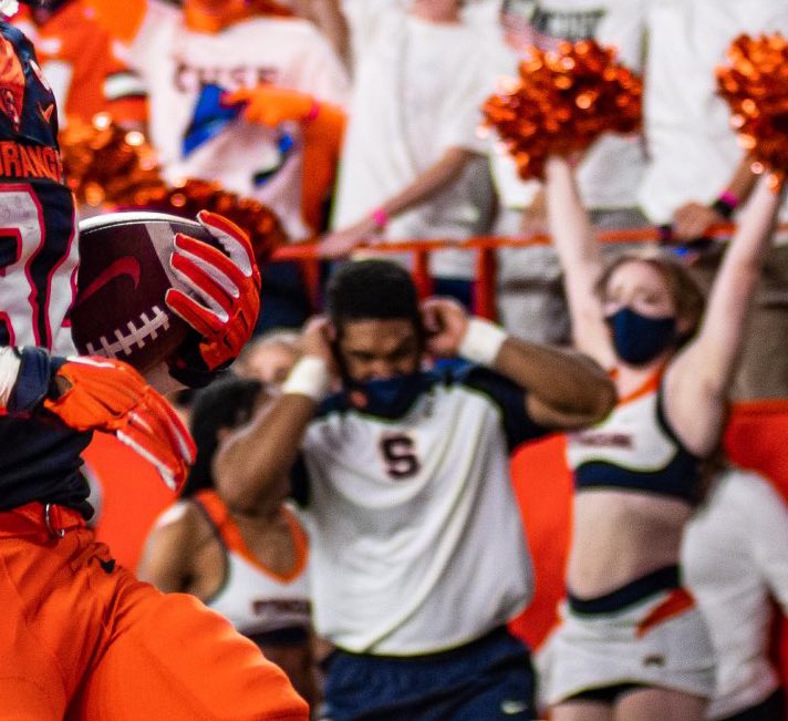 jdanilich's tweet photo. How loud was @OttosArmy last night? #StudentSectionSauce https://t.co/hifTsYZh7r