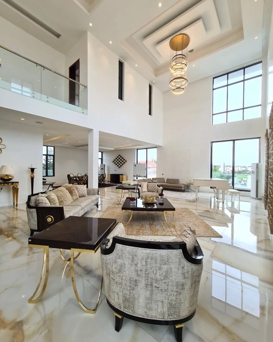 shortletrentals's tweet photo. Blessing your eyes with images of this beautiful penthouse used for @EricaNlewedim unveiling. Penthouse is available for sale. Contact @shortletrentals if interested. Elites we trust you to spread the word. Let’s feel the #eliteseffect #EricaXShortletRentals https://t.co/ZA54Efhm2v