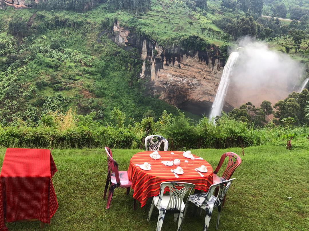 #sipifallslodge <a href="/KapchorwaDLG/">Kapchorwa District Local Government</a> <a href="/wekesa_amos/">Amos Wekesa</a> <a href="/AndrewMwenda/">Andrew M. Mwenda</a> <a href="/rkabushenga/">Snr. Cde. Robert Kabushenga</a> <a href="/CanaryMugume/">Canary Mugume</a>   the mountains are calling. You haven't been to #Uganda in a while.  Travel is a therapy!
