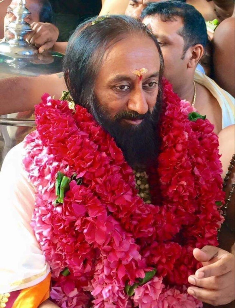 JGDSwamiji's tweet photo. No matter what the situation, strengthen the confidence that God is your very own and all your work will get done. @SriSri ji🪴 https://t.co/3P5i53FeSj