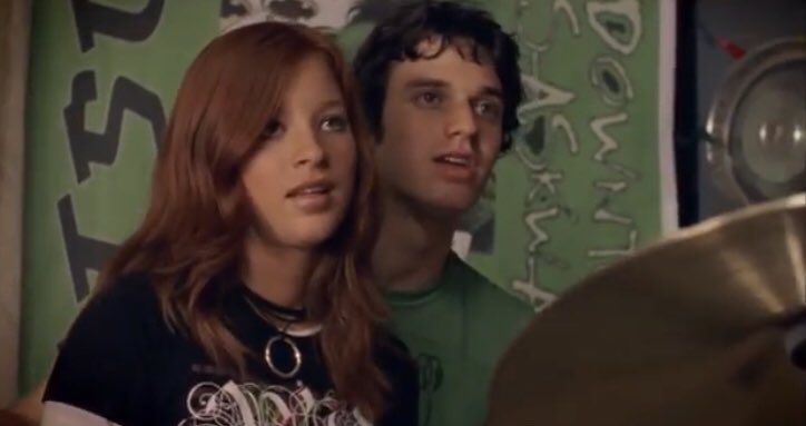 PaulStans1's tweet photo. Craig and Ellie have such good chemistry together #Degrassi #Crellie https://t.co/9blWw8kuEs