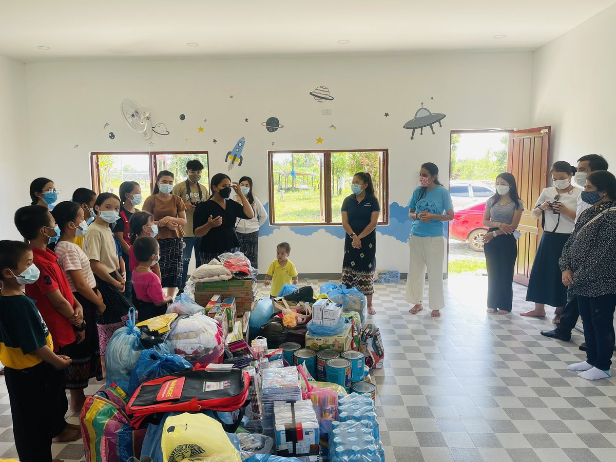 aol_laos's tweet photo. Volunteers of @ArtofLiving organization in #Laos helped “Hands of Hope” organization working for children with hearing disabilities. Books / clothes / drinking water / food items / Cash donations were contributed by the whole team. #serviceupdate #hope #socialwork #artofliving https://t.co/yRCEZT5mbV