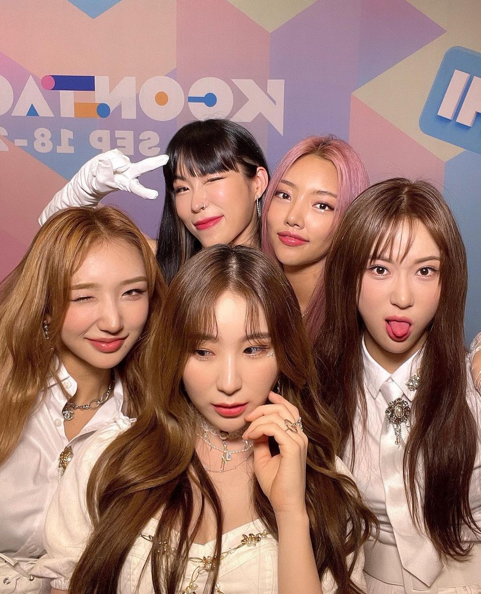 chaeyeonfiles's tweet photo. 210926 instagram update https://t.co/vSUjlcEN1C