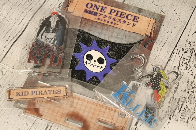 おすすめ】原画商品 ONE PIECE 海賊旗アクリルスタンド ・白ひげ