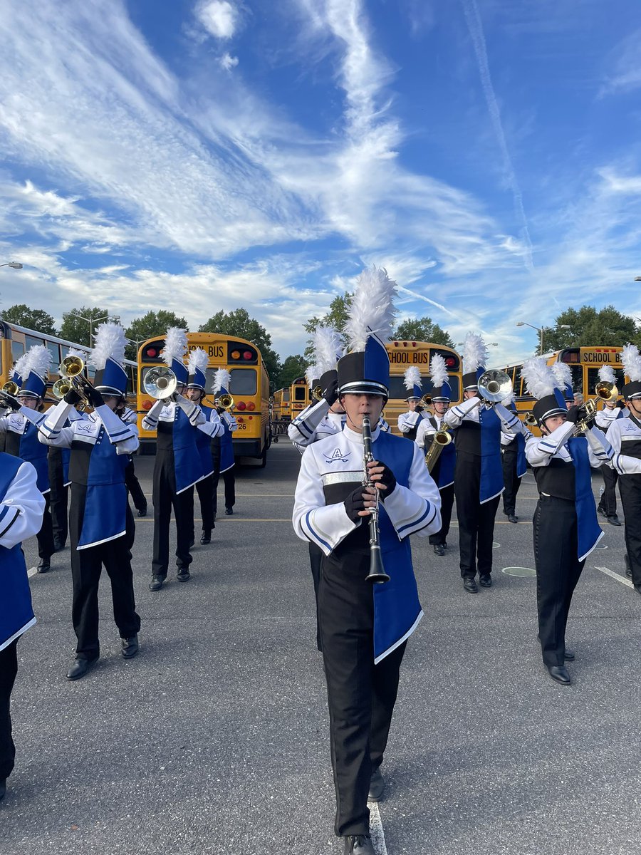 AtleeBandBoost's tweet photo. Warming up for Hermitage competition…#AtleeBand https://t.co/tONlWIGO1y