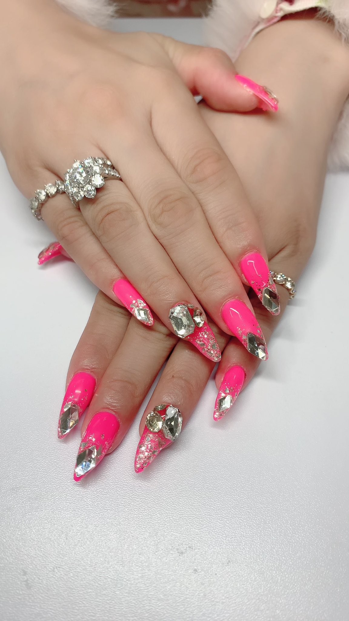 滝沢姫 キラキラ ピンク ネイル キラキラネイル ピンク キラキラ女子 キラキラ 滝沢姫 T Co 106eztg3ap Twitter