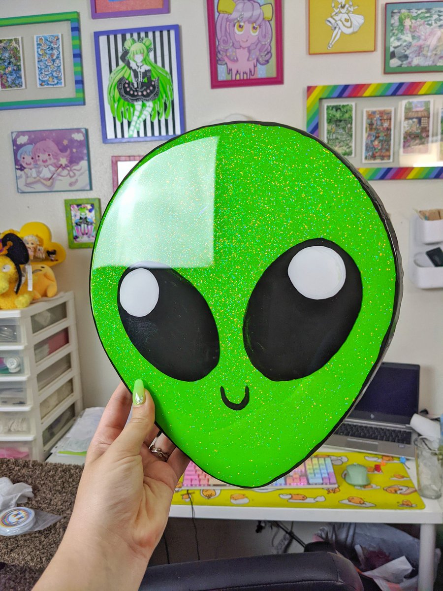 Egglien Creations tweet media