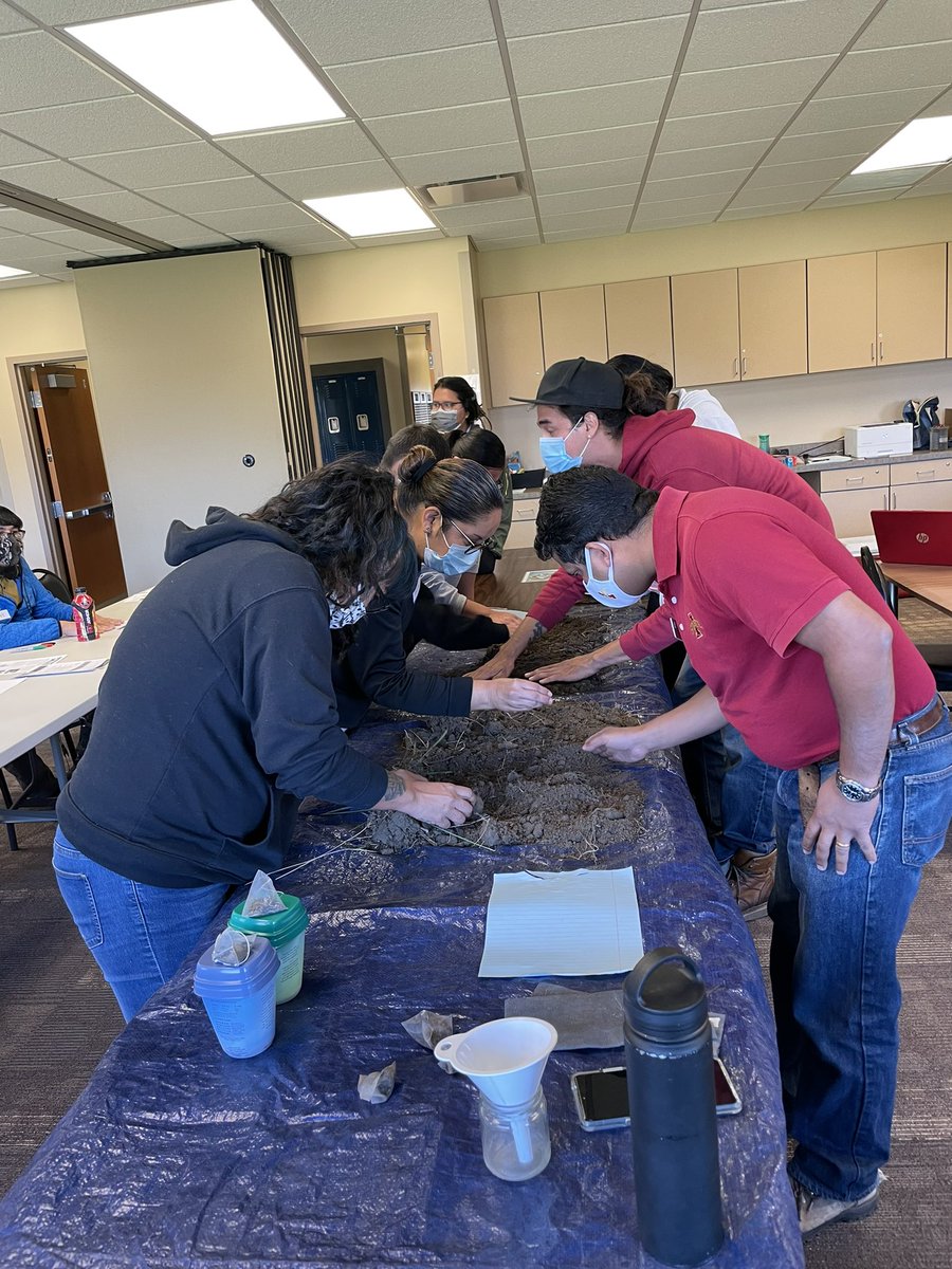 ThreeSistersISU's tweet photo. Awesome field day at NICC Santee campus. DIY soil testing, cover crops, and compost. Learned about #Indigenousfoods from #Nativechefs Thanks to everyone who came for a great day!! @ThreeSistersISU @WLC_ISU @ISUSusAg @ajayhort @Soil_Plant_IXNs @dgk68479837 @valcancam https://t.co/u7AcGiuDeR