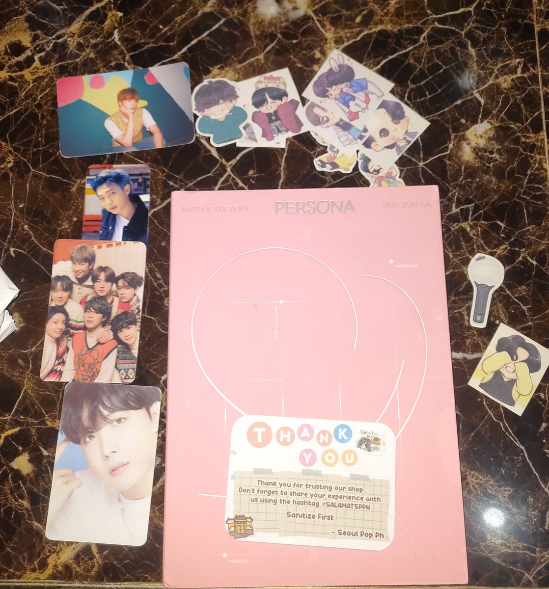 CanoyRain's tweet photo. @seoulpopPH After a long wait finally received my first BTS unsealed album in good condition,  plus freebies😭 thank you so much worth the wait.
#SALAMATSPPH https://t.co/pGwtxwGql8