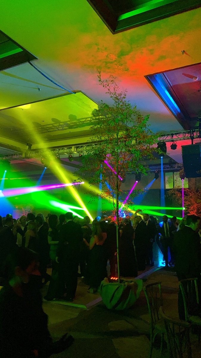 LiveLikeBella's tweet image. DJ Hiram rocking the house at our 6th Annual Bella’s Ball! What an amazing night honoring children battling cancer around the world!
#BellasBall2021