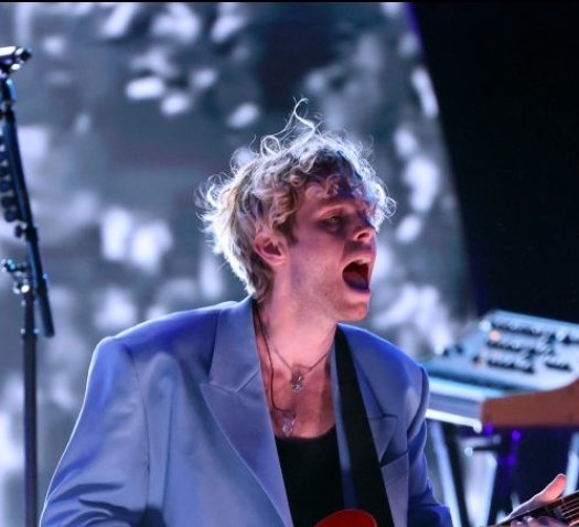 lietome_luke's tweet photo. LUKE HEMMINGS THE KING, THE LEGEND https://t.co/TrX2FhkF8q