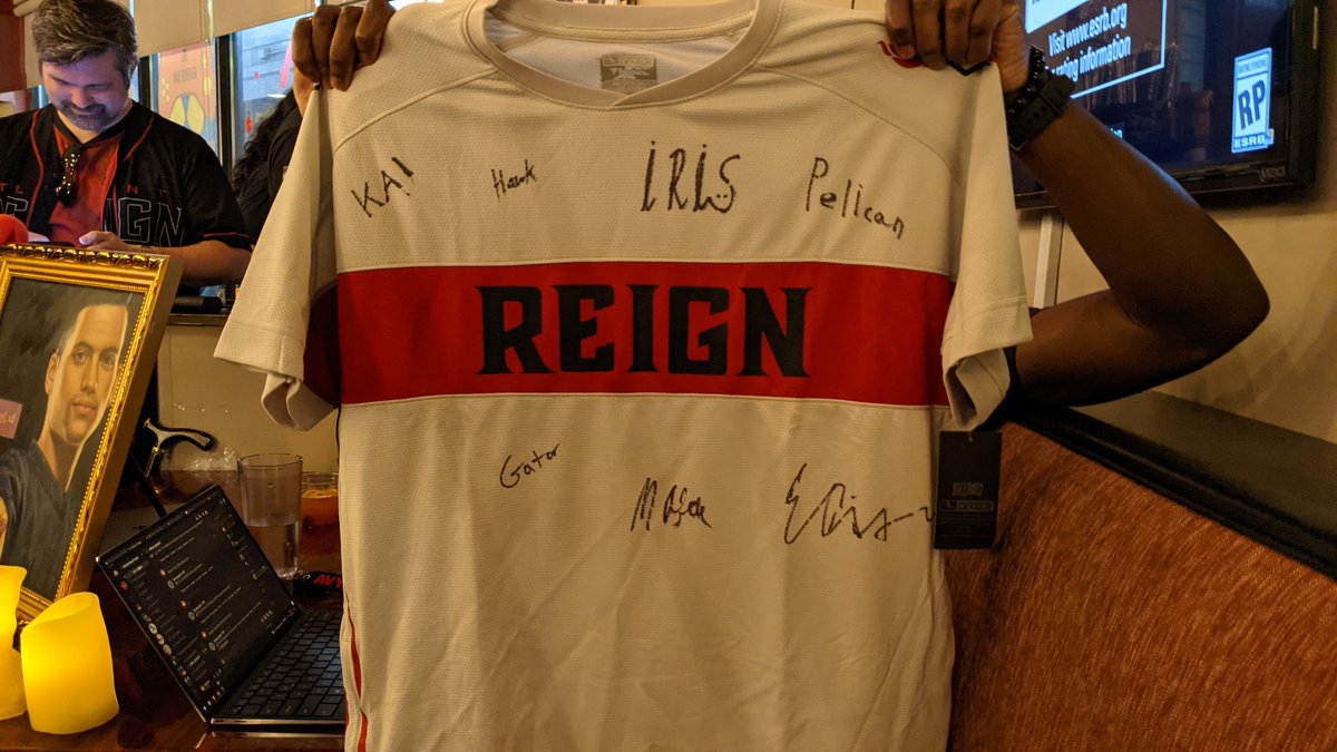 ATLPhoenixGuard's tweet photo. 🚨 Giveaway Active!
📝@ATLReign SIGNED White Jersey!
🖥️ https://t.co/pZRwhW5zSE
#LetItReign
#OWL2021
#ATLRoyalFamily👑 https://t.co/Elt2mcRkWh