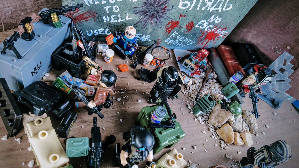 JohnsonLuyen's tweet image. Lego Escape From Tarkov Scav Bosses Competed

#escapefromtarkov #LEGO #EFT @bstategames