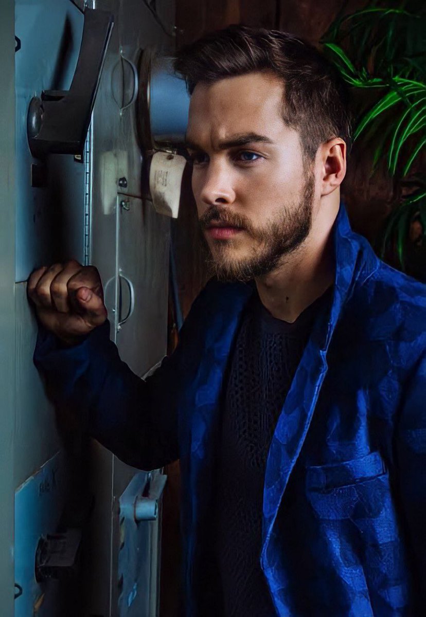 xAlexaDaddarioo's tweet image. ᅟᅟᅟᅟ

 ، ☪️ 𝐁𝐞𝐚𝐮𝐜𝐡𝐚𝐦𝐩 𝐀𝐠𝐞𝐧𝐜𝐲 

 ،  — Christopher Charles Wood
 ،  — Modelo 
 ،  — 𝑻𝒆𝒍𝒆𝒈𝒓𝒂𝒎: @woodschris
 ،  — 𝑻𝒘𝒊𝒕𝒕𝒆𝒓: @idontmindcw 

ᅟᅟᅟᅟ